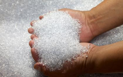 Čipovi čistog polumatog poliestera tekstilne kvalitete s IV 0,64 za filament